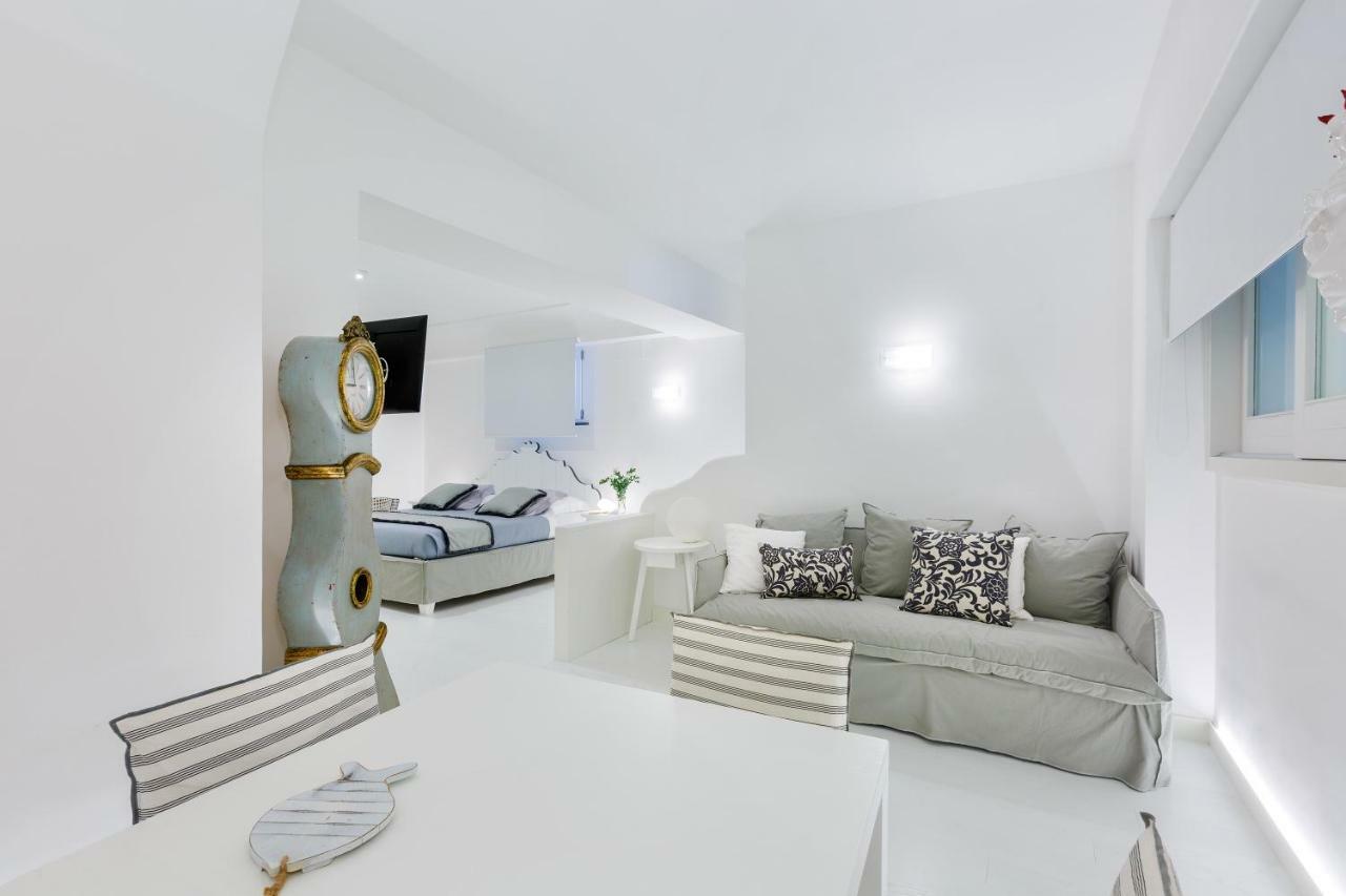 White Stylish Apartments Vico Equense Exterior photo